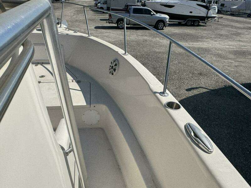 24ft Pro Line Yacht For Sale