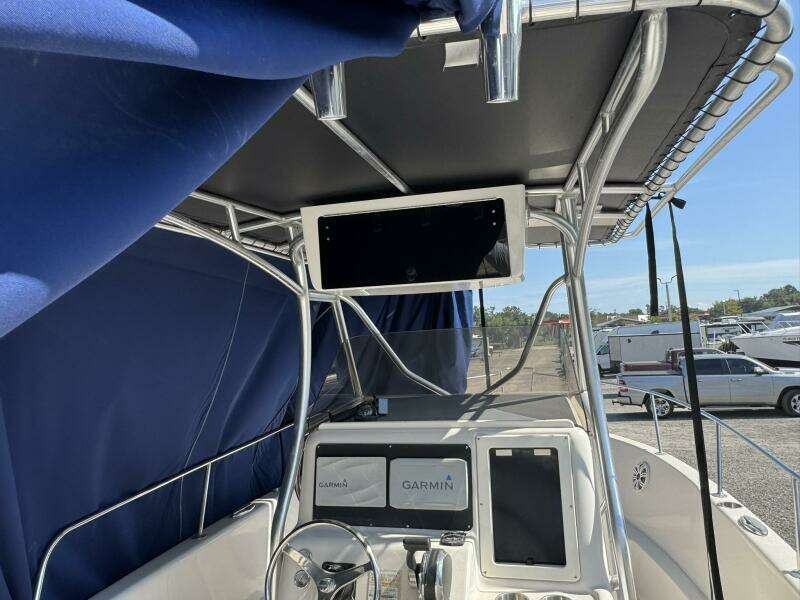 24ft Pro Line Yacht For Sale