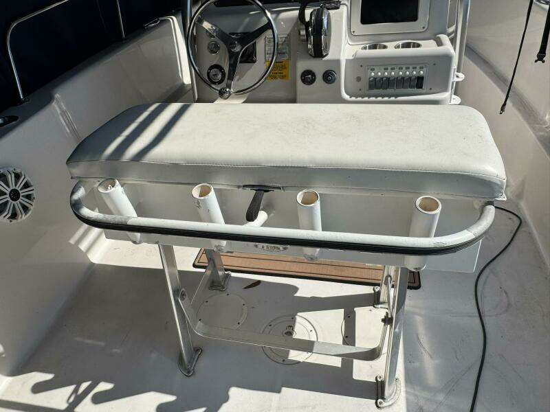24ft Pro Line Yacht For Sale