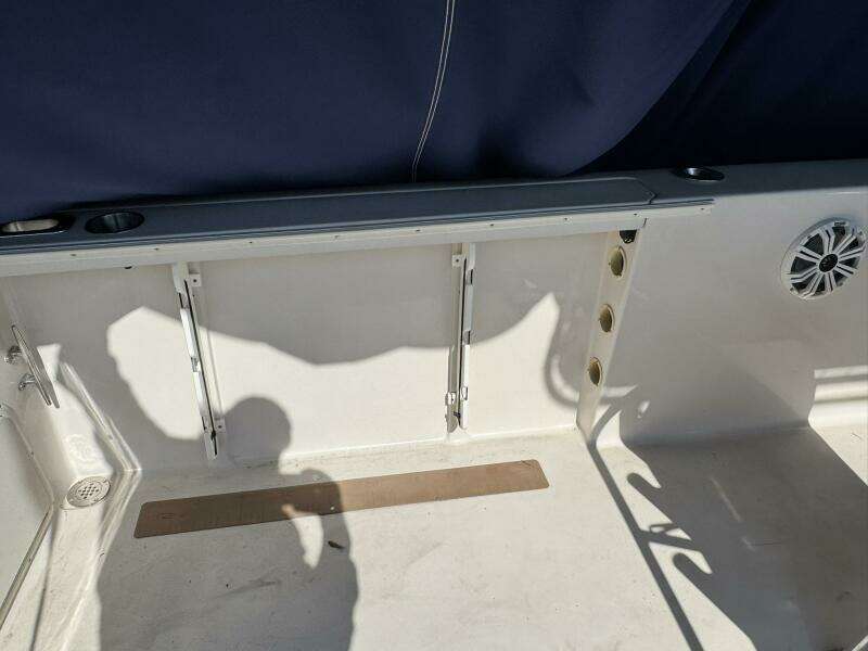 24ft Pro Line Yacht For Sale