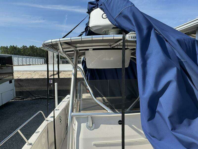 24ft Pro Line Yacht For Sale