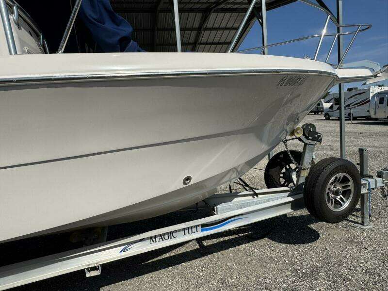 24ft Pro Line Yacht For Sale