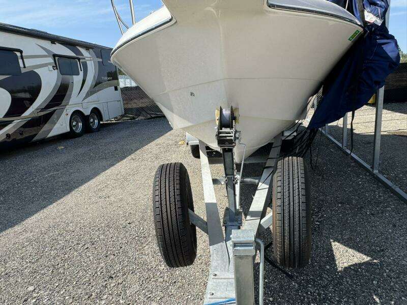 24ft Pro Line Yacht For Sale