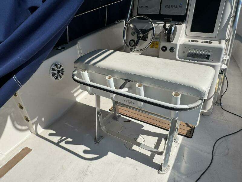 24ft Pro Line Yacht For Sale