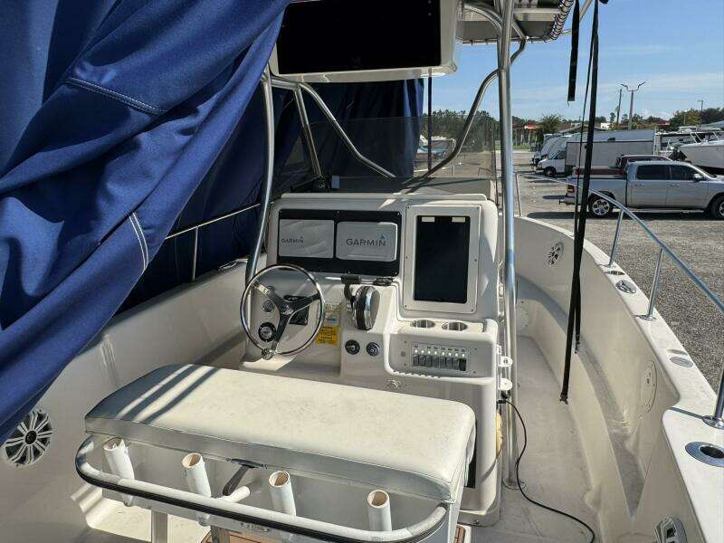 24ft Pro Line Yacht For Sale