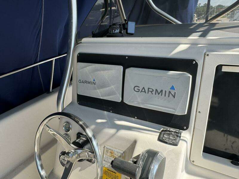 24ft Pro Line Yacht For Sale