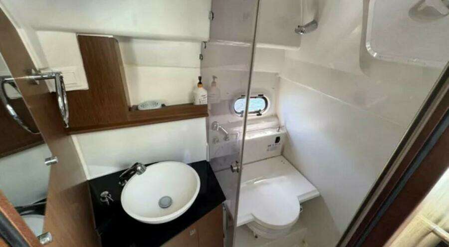 29ft Jeanneau Yacht For Sale