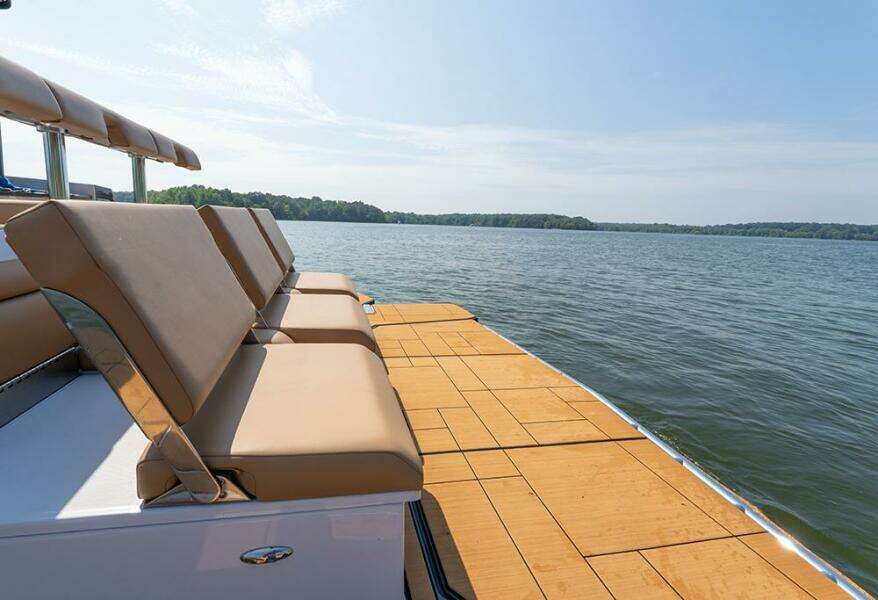 Transom loungers