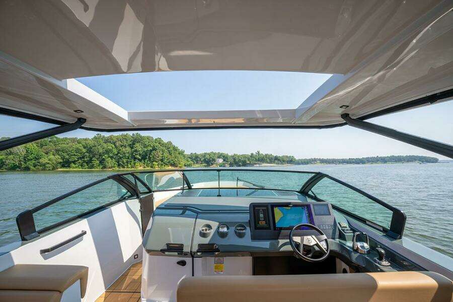 Helm sunroof