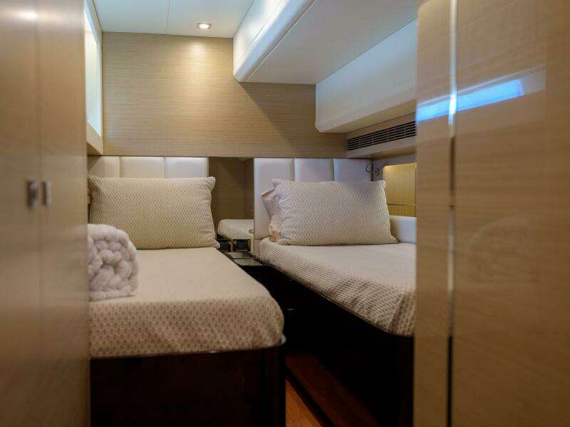 65ft Horizon Yacht For Sale