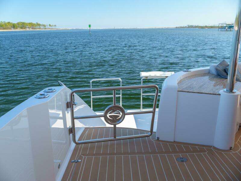 65ft Horizon Yacht For Sale