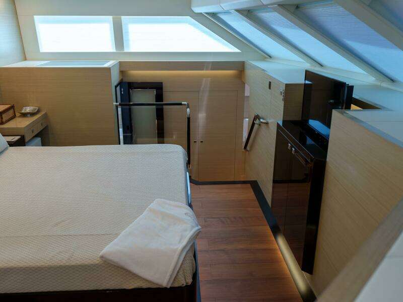 65ft Horizon Yacht For Sale