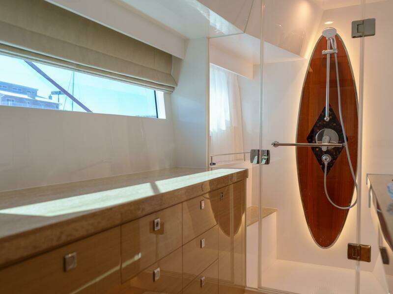 65ft Horizon Yacht For Sale