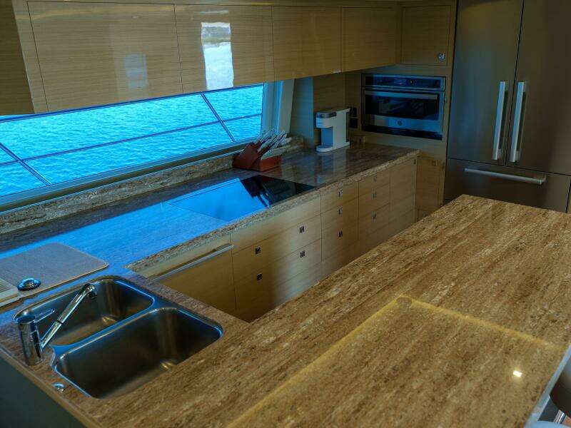 65ft Horizon Yacht For Sale