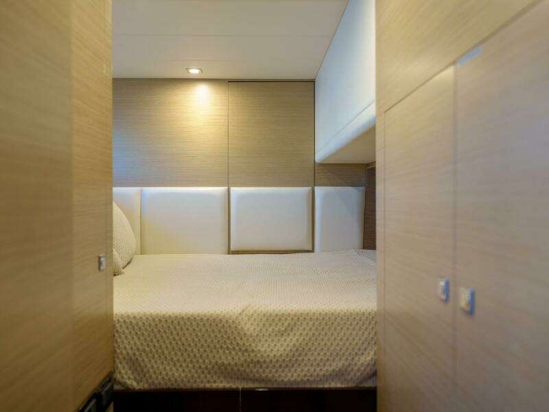 65ft Horizon Yacht For Sale