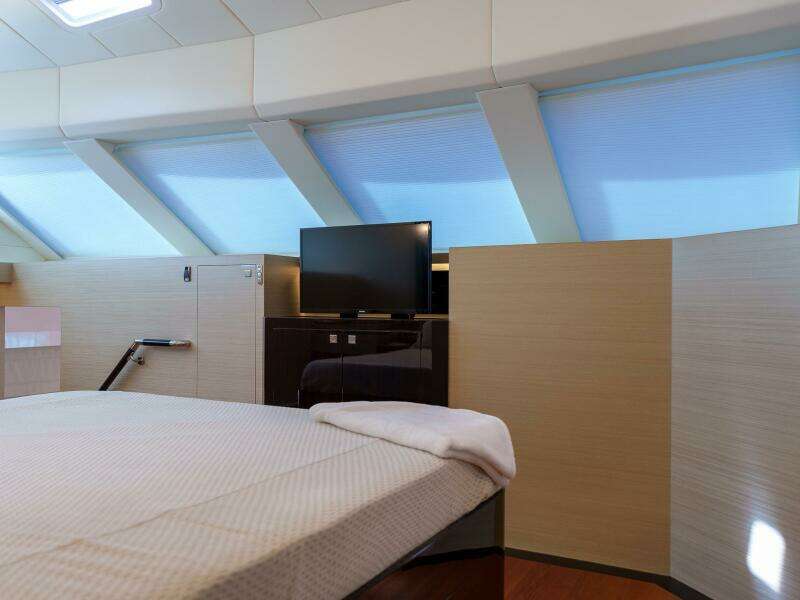 65ft Horizon Yacht For Sale