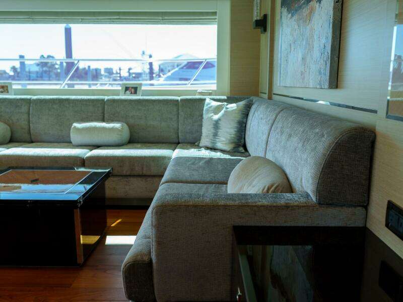 65ft Horizon Yacht For Sale