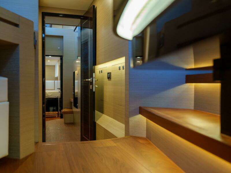 65ft Horizon Yacht For Sale
