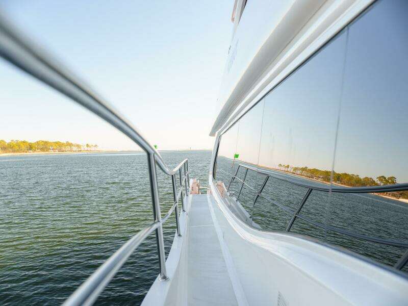 65ft Horizon Yacht For Sale