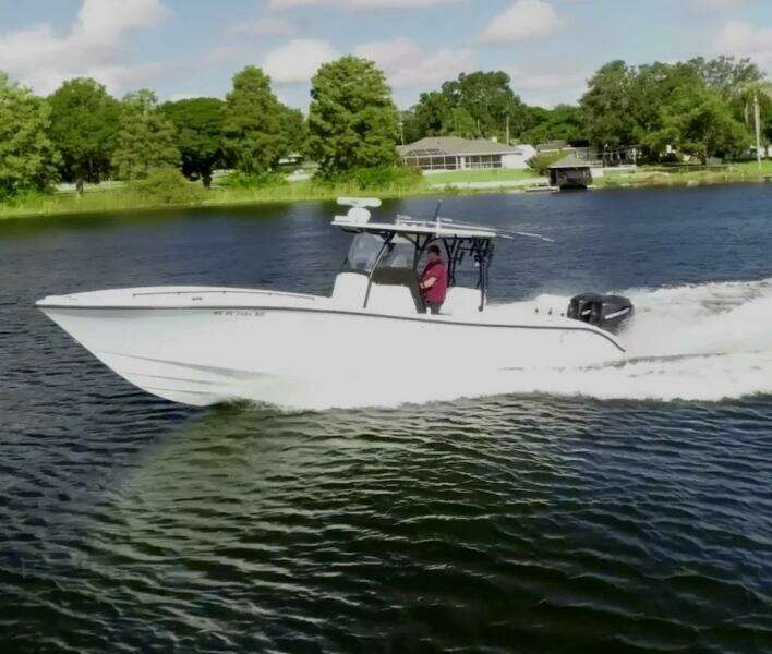 2017 Yellowfin 32 Center Console - Profile