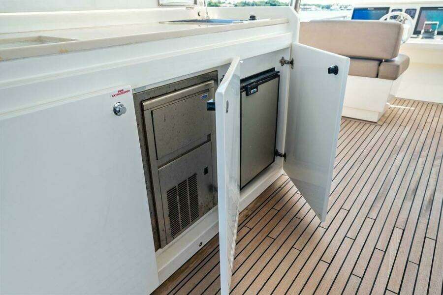 ELEVATION 75ft Prestige Yacht For Sale