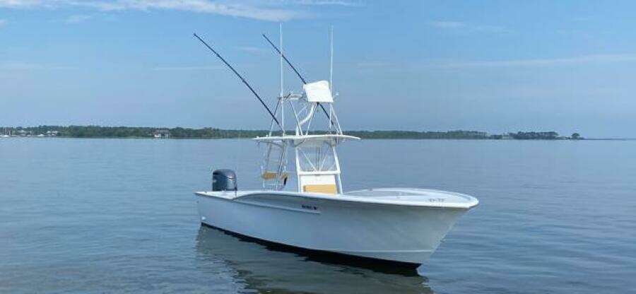28ft Irving Forbes Yacht For Sale