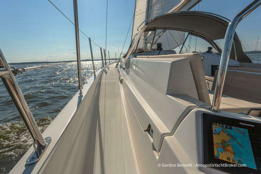No Regrets 44ft Jeanneau Yacht For Sale