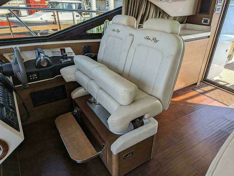 51ft Sea Ray Yacht For Sale