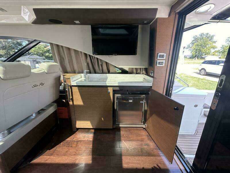 51ft Sea Ray Yacht For Sale