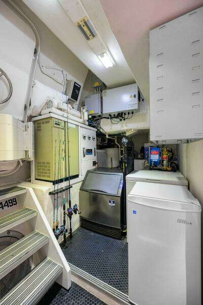 REMY ROO 112ft Westport Yacht For Sale