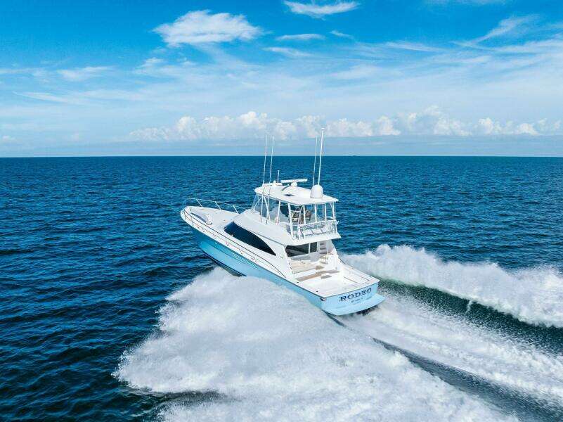 2025 Viking 58 Convertible 