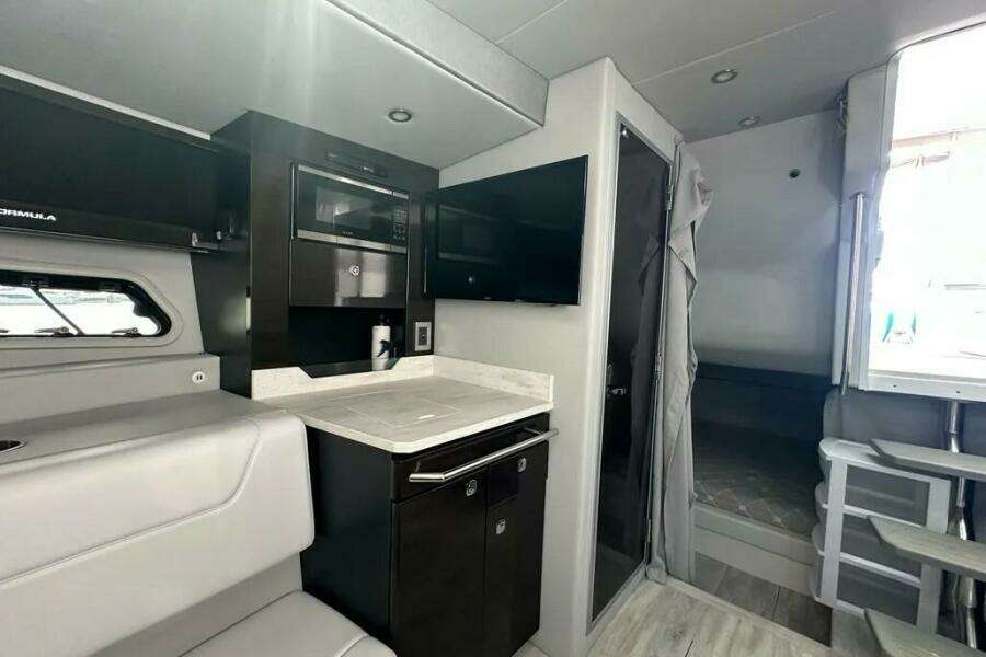 40ft Formula Yacht For Sale