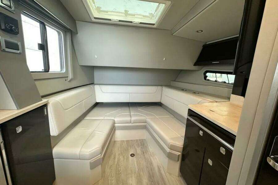 40ft Formula Yacht For Sale