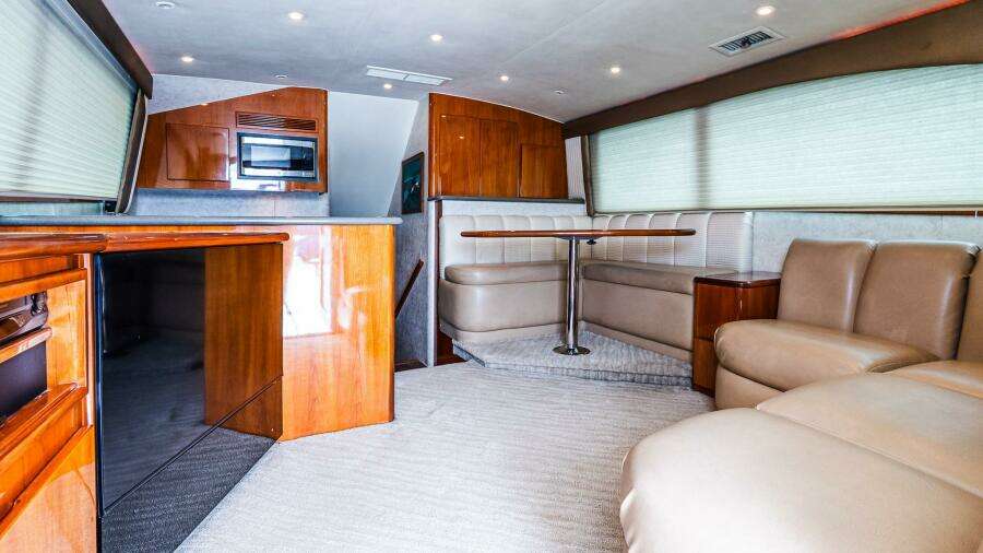 Peeling Drag 42ft Egg Harbor Yacht For Sale