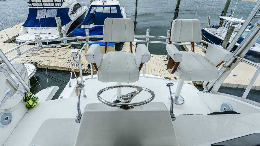 Peeling Drag 42ft Egg Harbor Yacht For Sale