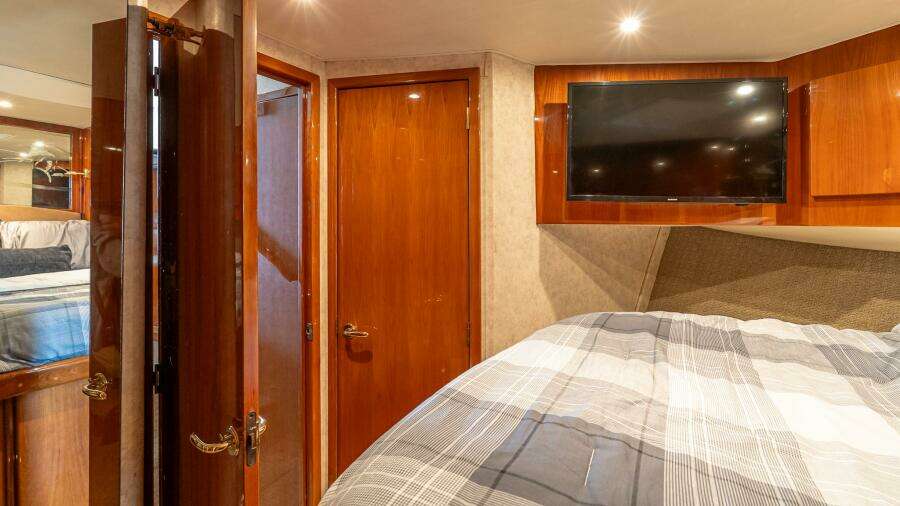 Peeling Drag 42ft Egg Harbor Yacht For Sale