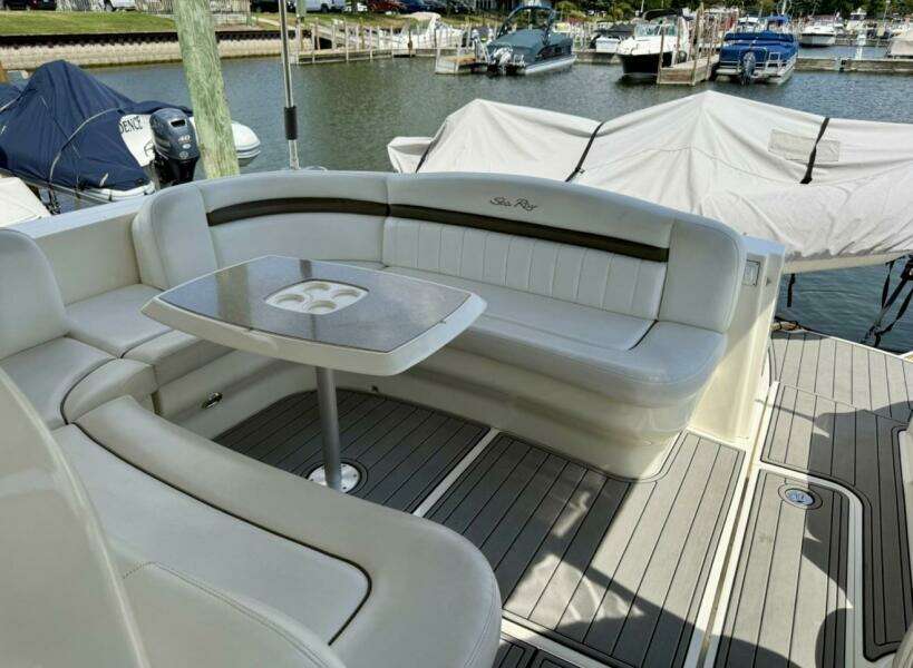 40ft Sea Ray Yacht For Sale