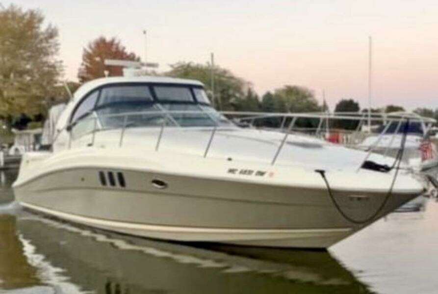 40ft Sea Ray Yacht For Sale