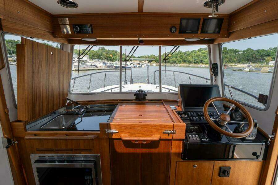 Stock 5 32ft Targa Yacht For Sale