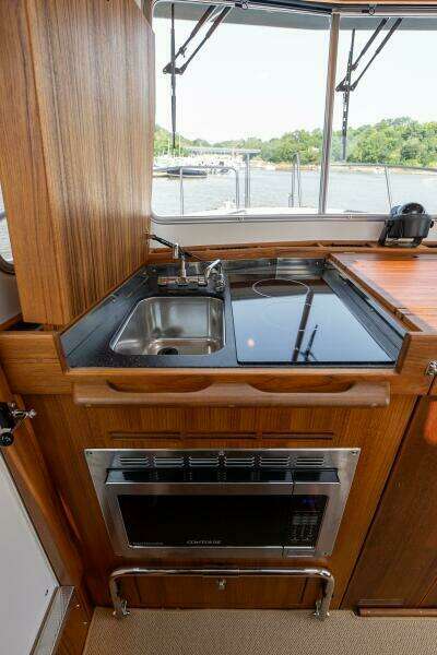 Stock 5 32ft Targa Yacht For Sale