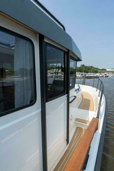 Stock 5 32ft Targa Yacht For Sale