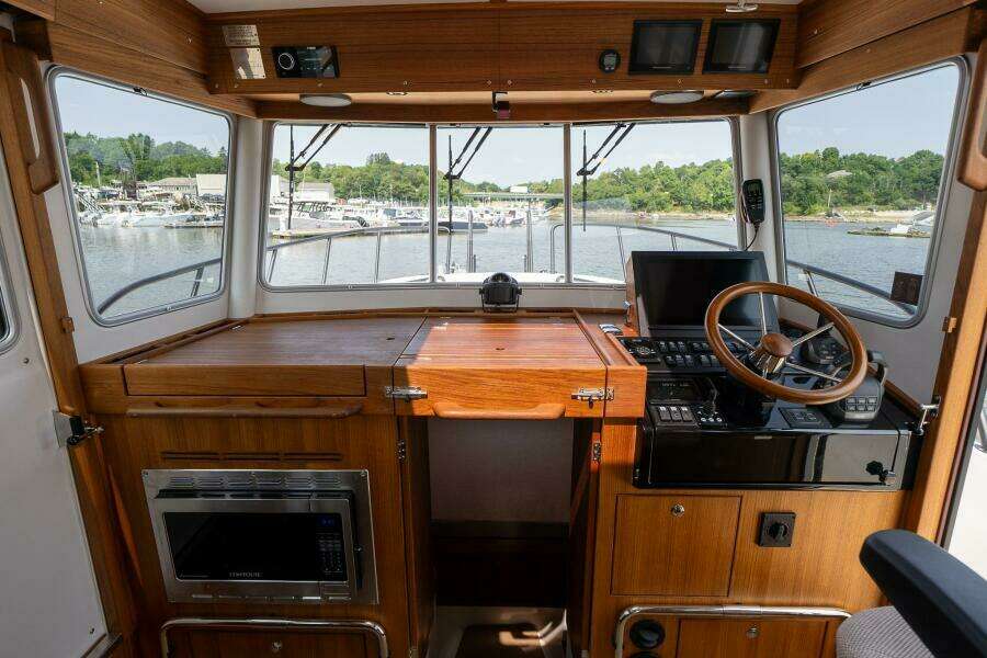 Stock 5 32ft Targa Yacht For Sale