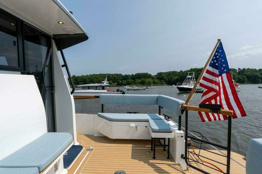 Stock 5 32ft Targa Yacht For Sale