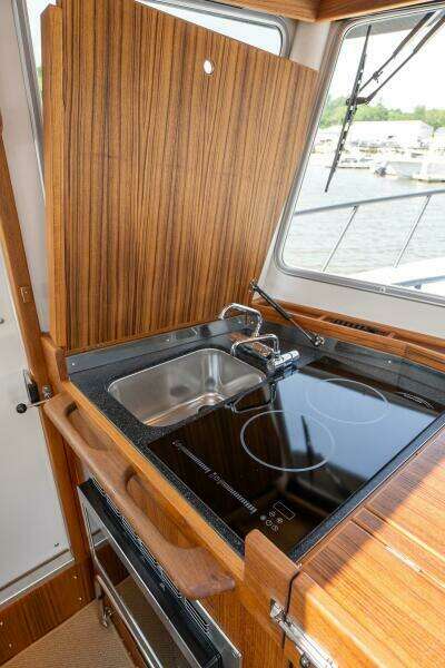 Stock 5 32ft Targa Yacht For Sale