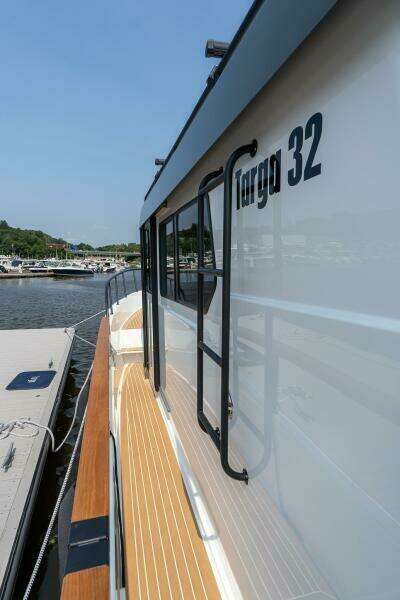 Stock 5 32ft Targa Yacht For Sale