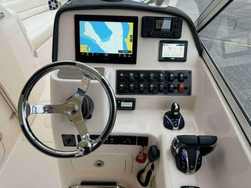 25ft Grady White Yacht For Sale