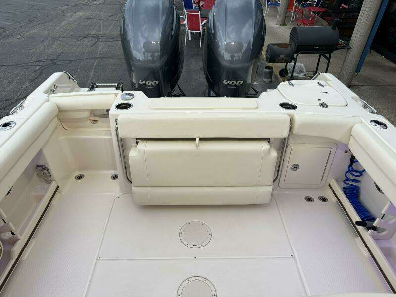 25ft Grady White Yacht For Sale