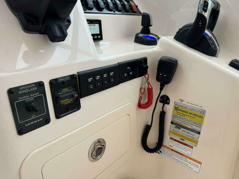 25ft Grady White Yacht For Sale