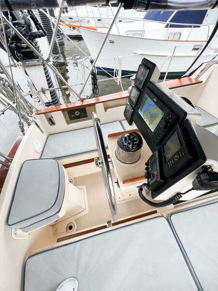 DELICIA 40ft Island Packet Yacht For Sale