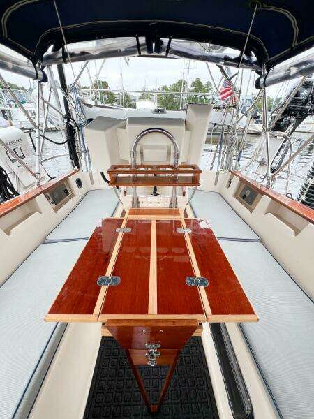 DELICIA 40ft Island Packet Yacht For Sale